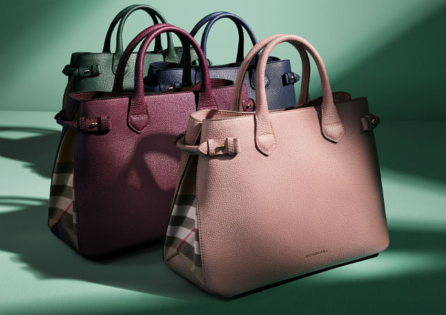 Burberry handbags clearance discount